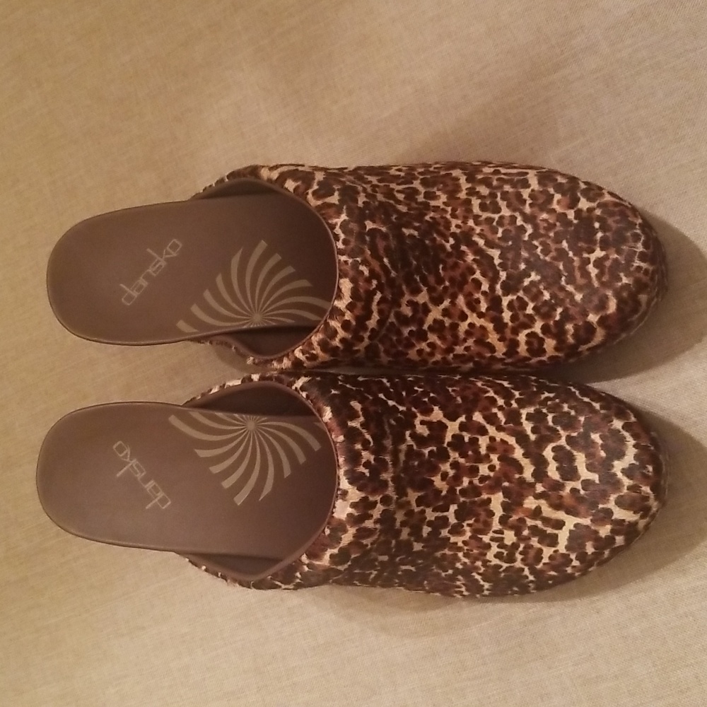 Dansko Animal Print (Leopard) Clogs, Size 41, 10.5 or 11